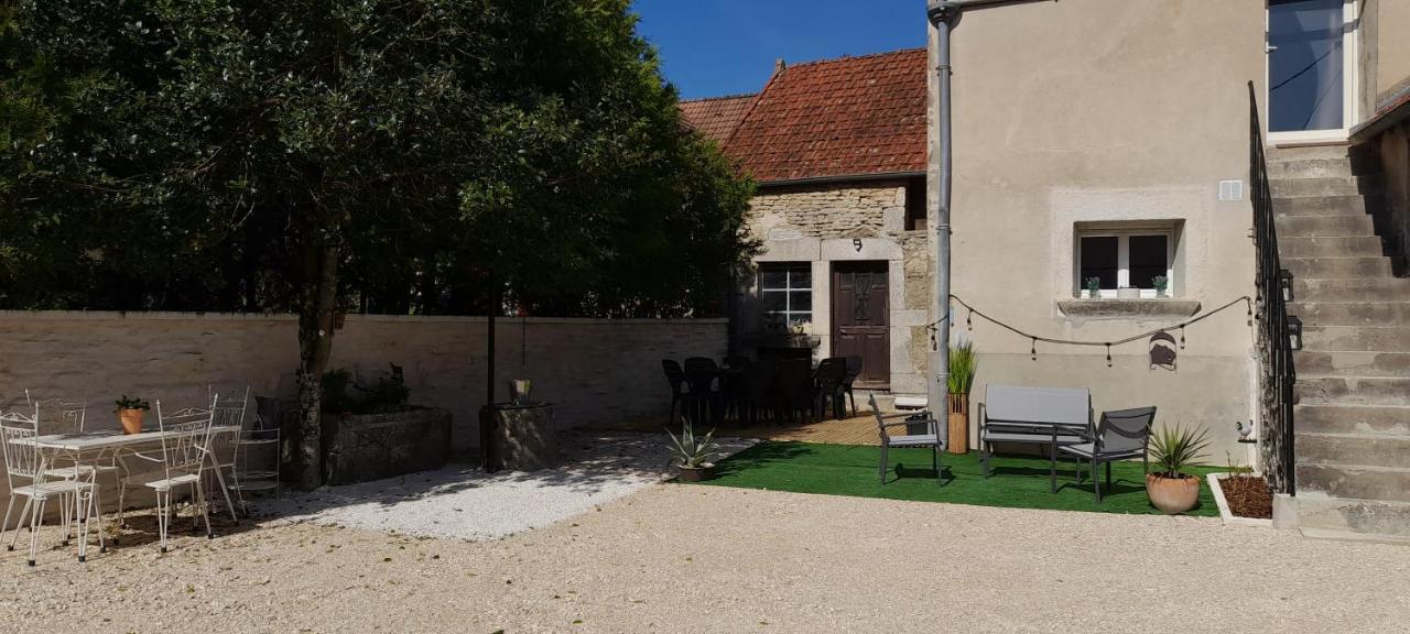 Gite Et Spa 21 Savigny-le-Sec Exterior photo
