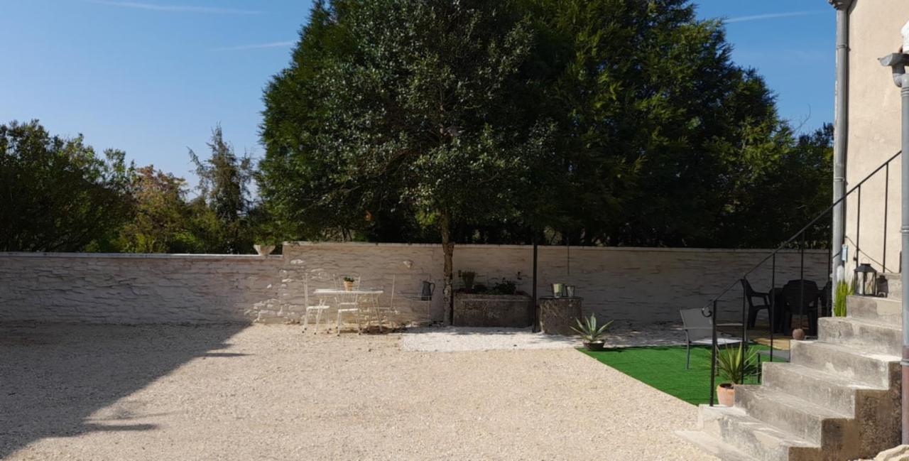 Gite Et Spa 21 Savigny-le-Sec Exterior photo